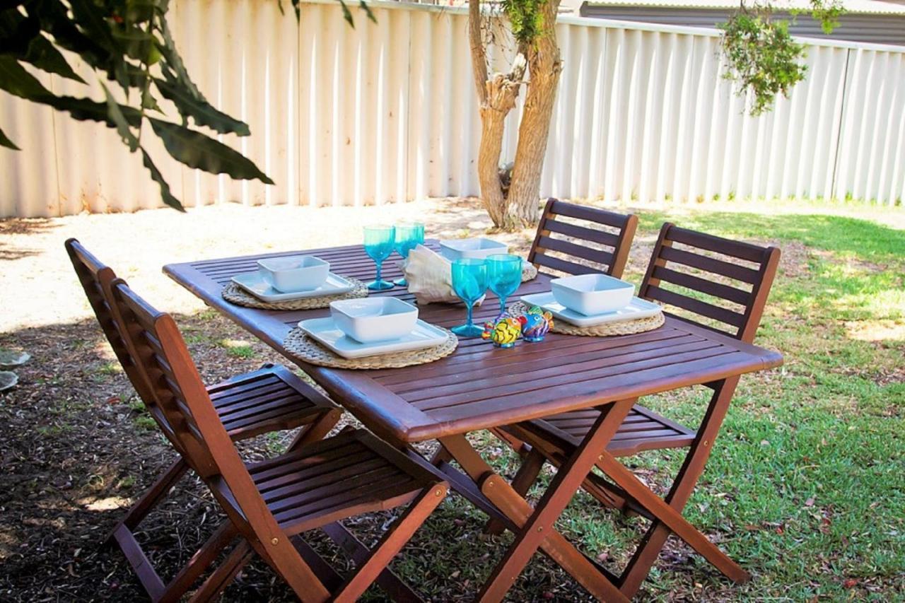 Yanchep Hacienda By The Sea Villa ภายนอก รูปภาพ